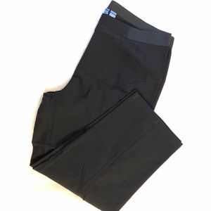 ✨STORE CLOSING SALE✨ EUC Simply Vera Wang Ankle Pants